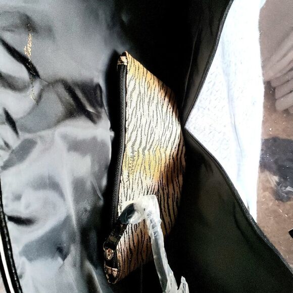 Victoria's Secret | NWT Holiday Tote & Mini Clutch - Picture 3 of 4